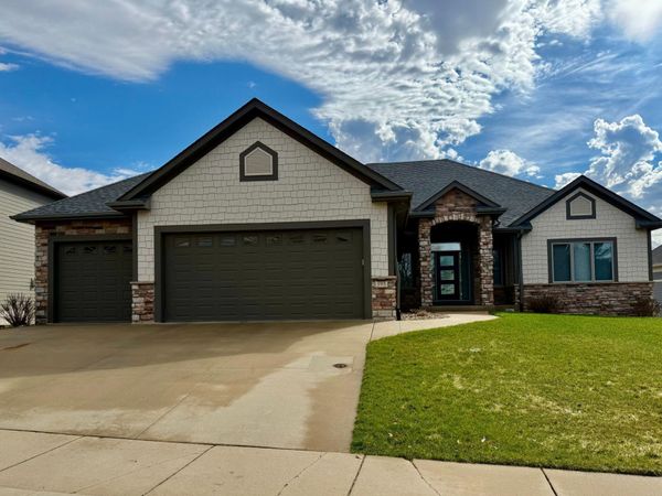 595 Somerby Parkway NE, Byron, MN 55920