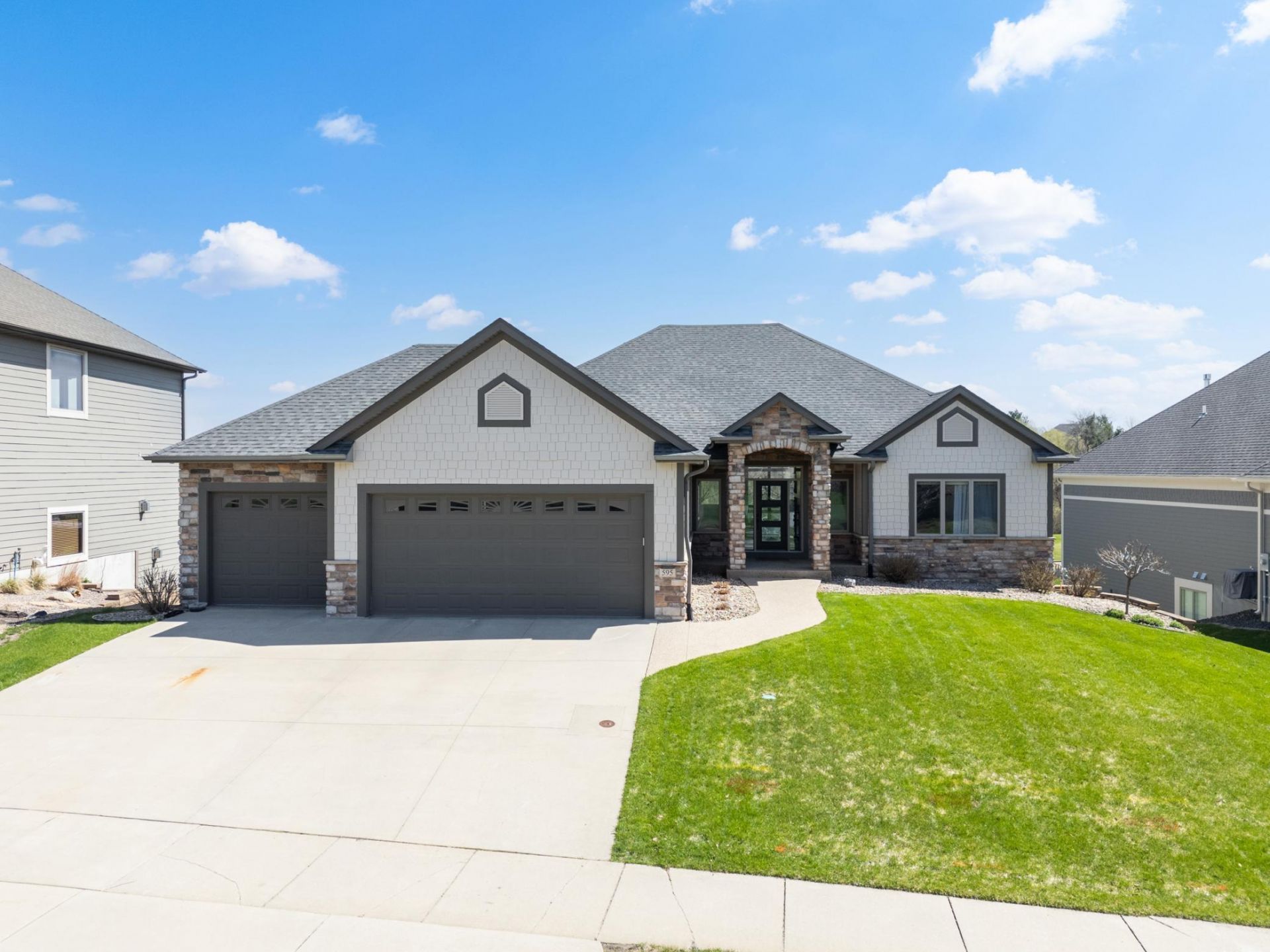 595 Somerby Parkway NE, Byron, MN 55920