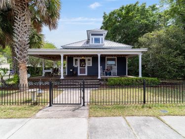 605 SE TUSCAWILLA AVENUE, OCALA, FL 34471