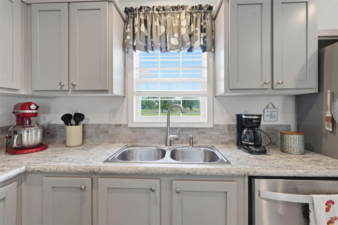 5625 Hog Town Lane, Myakka City, FL 34251 Photo