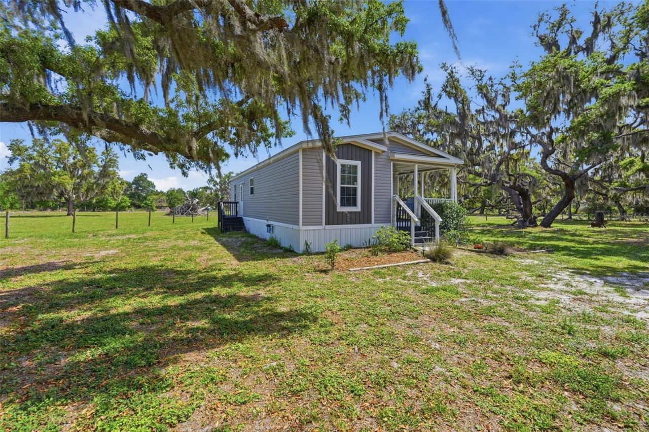 5625 Hog Town Lane, Myakka City, FL 34251 Photo