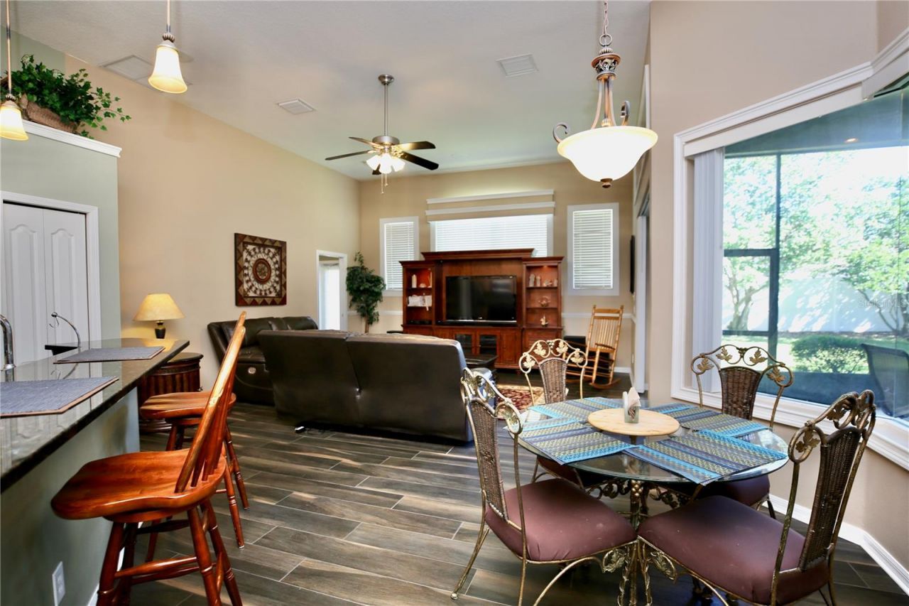 2410 Tea Olive Terrace, Valrico, FL 33594 Photo