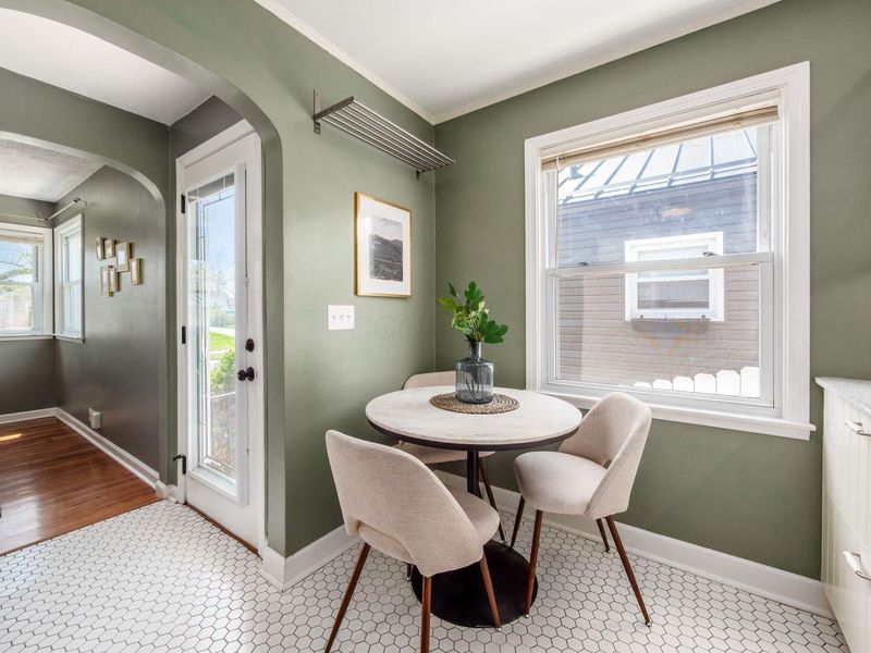 620 E Royal Forest Boulevard, Columbus, OH 43214 Photo 13