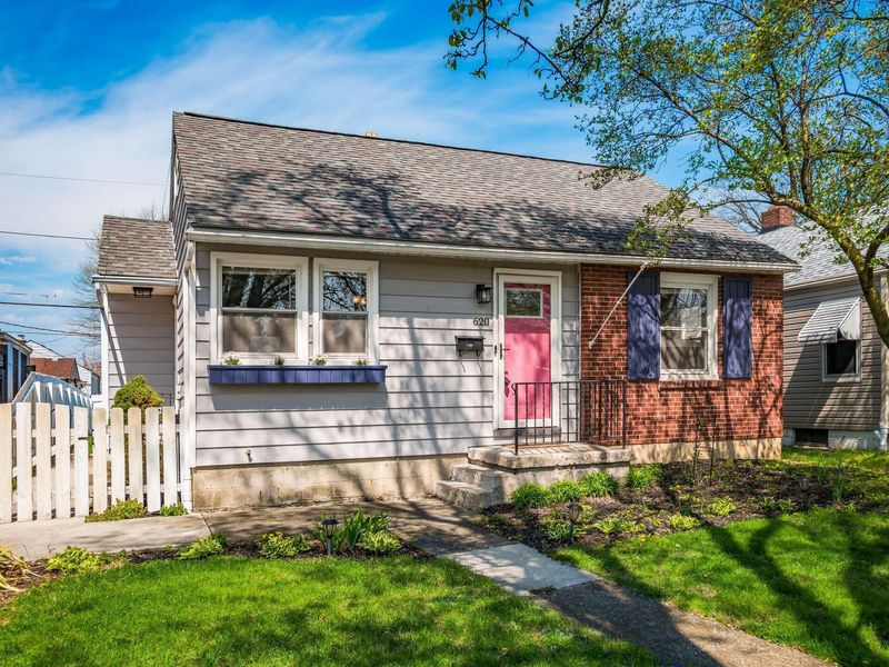 620 E Royal Forest Boulevard, Columbus, OH 43214 Photo 2