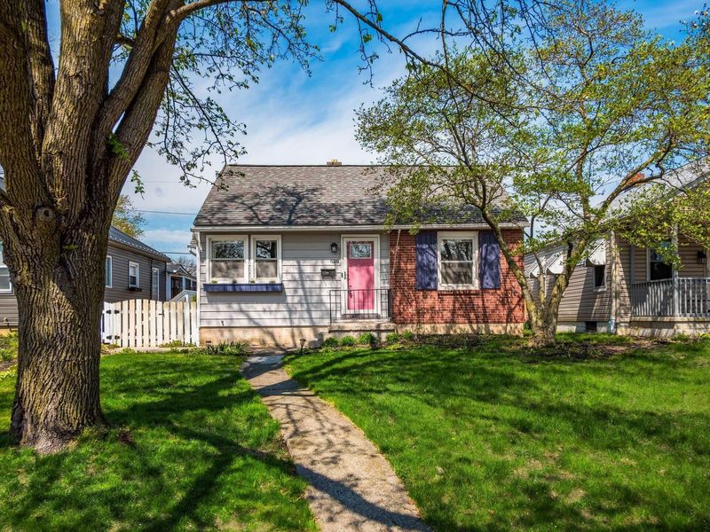 620 E Royal Forest Boulevard, Columbus, OH 43214 Photo 3