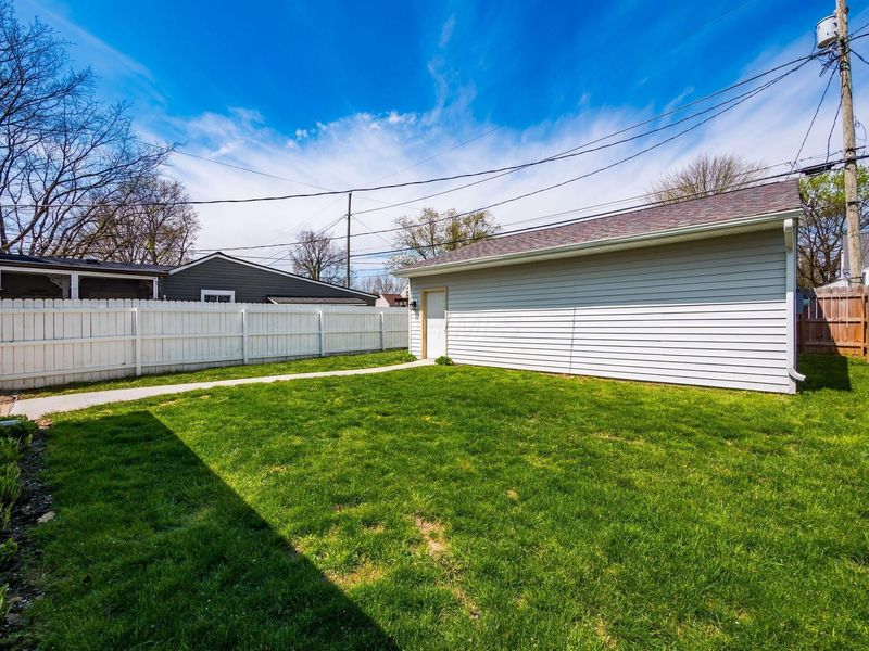 620 E Royal Forest Boulevard, Columbus, OH 43214 Photo 45