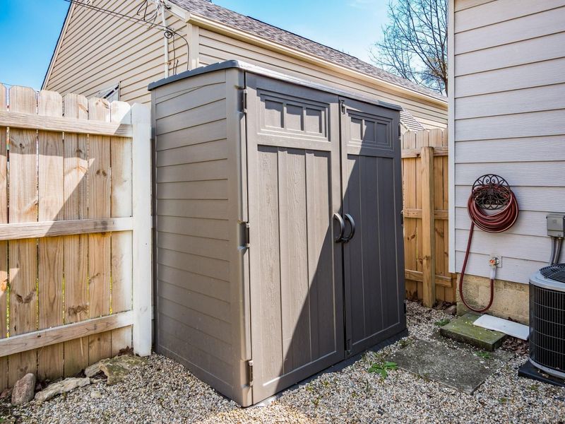 620 E Royal Forest Boulevard, Columbus, OH 43214 Photo 48