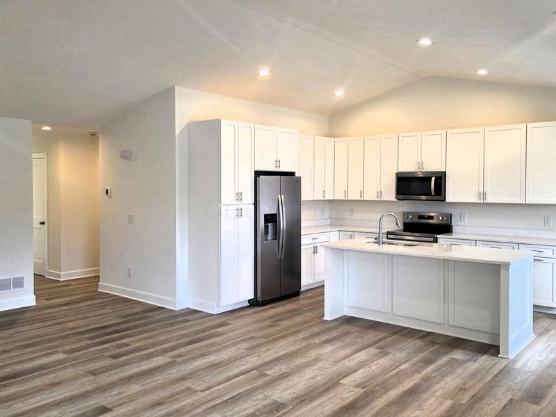 1260 Ashford Drive, Marysville, OH 43040 Photo 6