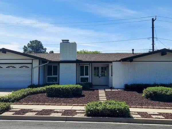 22 Van Dyke Street, Thousand Oaks, CA 91360