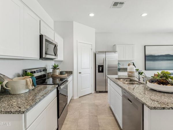 1569 E GLAZIER Drive E, Casa Grande, AZ 85122