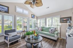 251 Stonewall Circle photo 4