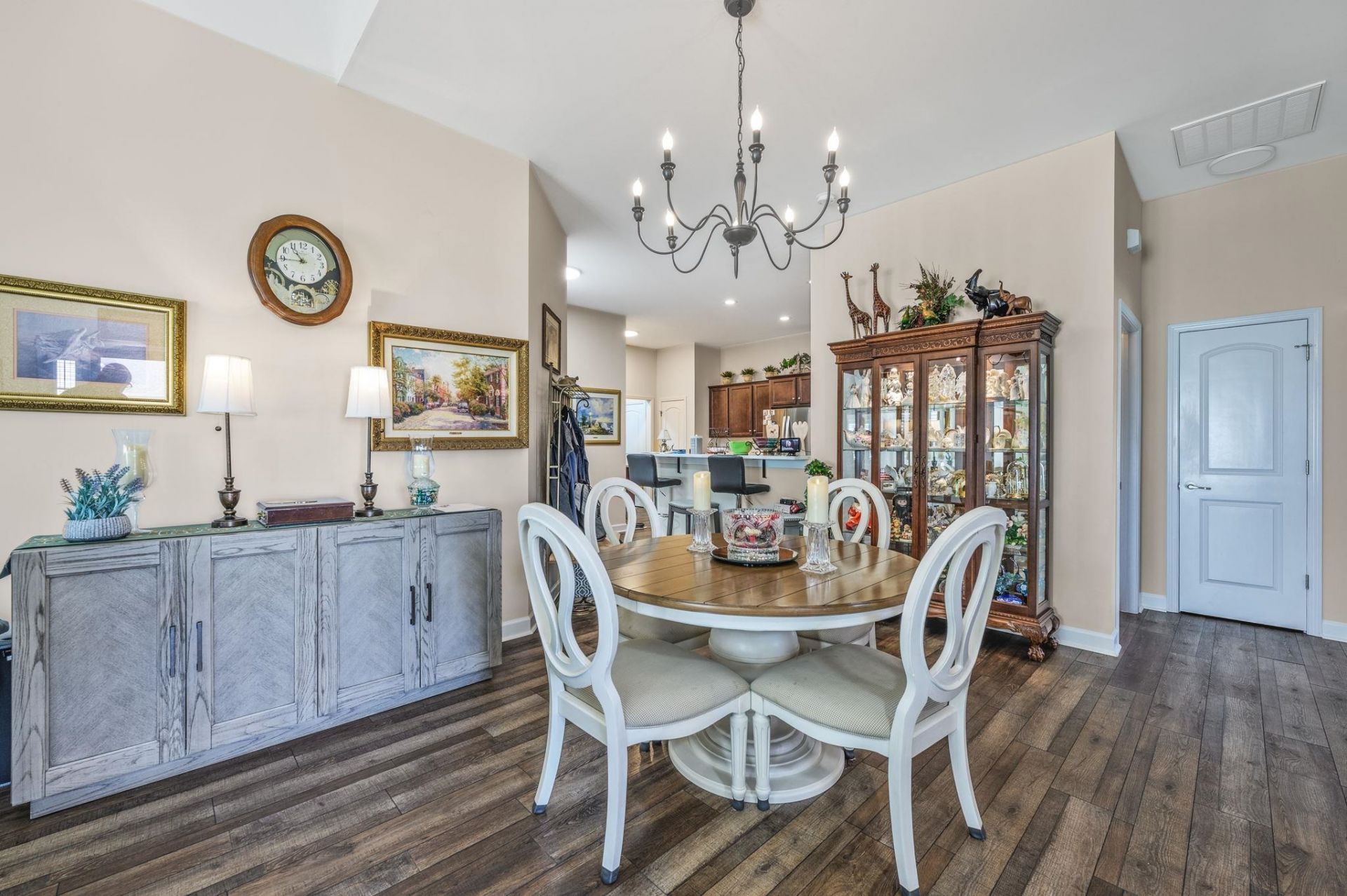 251 Stonewall Circle Photo 9