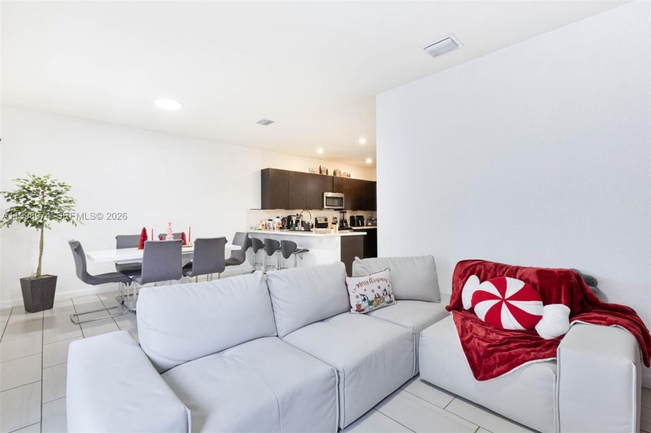 15070 SW 119th Ln, Miami, FL 33196 Photo