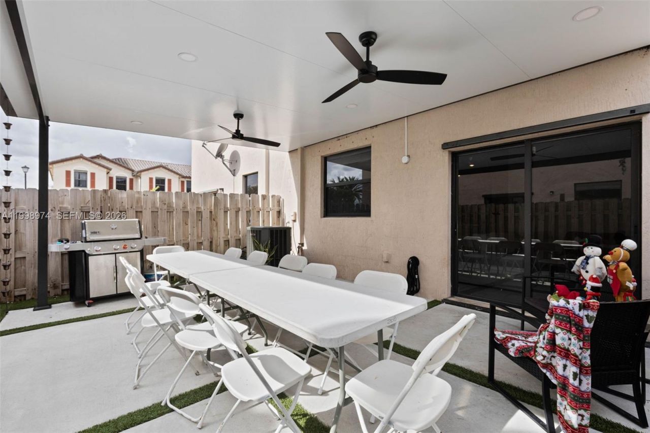 15070 SW 119th Ln, Miami, FL 33196 Photo