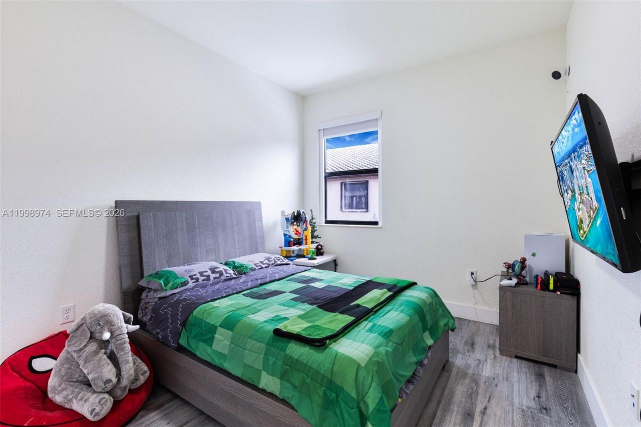 15070 SW 119th Ln, Miami, FL 33196 Photo