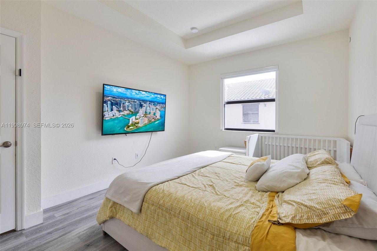 15070 SW 119th Ln, Miami, FL 33196 Photo