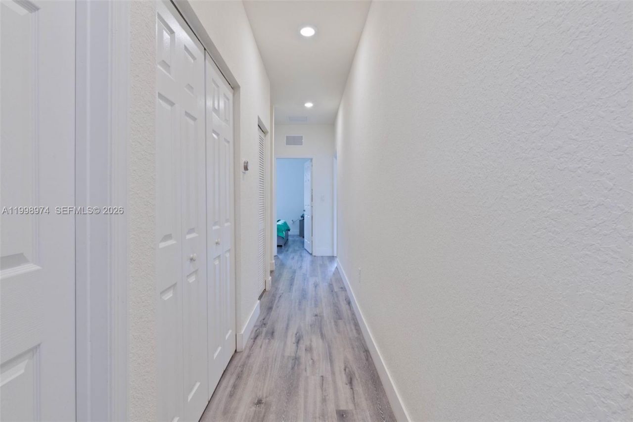 15070 SW 119th Ln, Miami, FL 33196 Photo