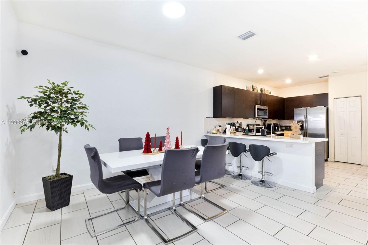 15070 SW 119th Ln, Miami, FL 33196 Photo