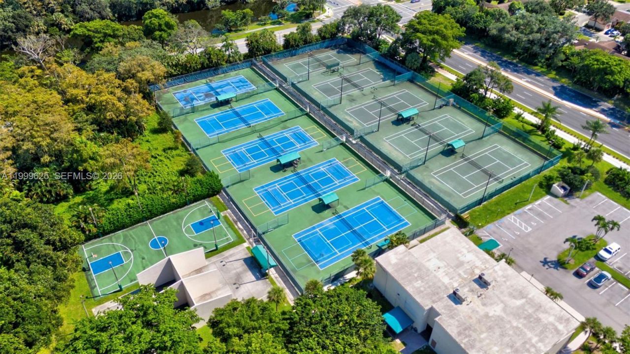 4350 NW 30th St, Unit 233, Coconut Creek, FL 33066 Photo