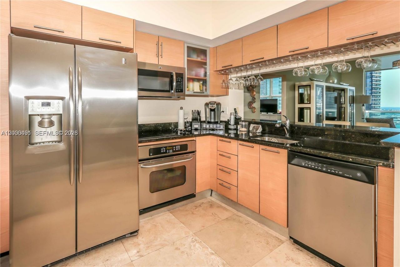 31 SE 5th St, Unit 4212, Miami, FL 33131 Photo