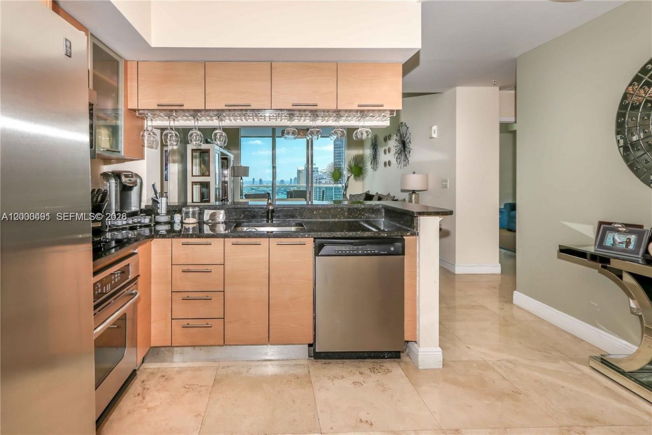 31 SE 5th St, Unit 4212, Miami, FL 33131 Photo