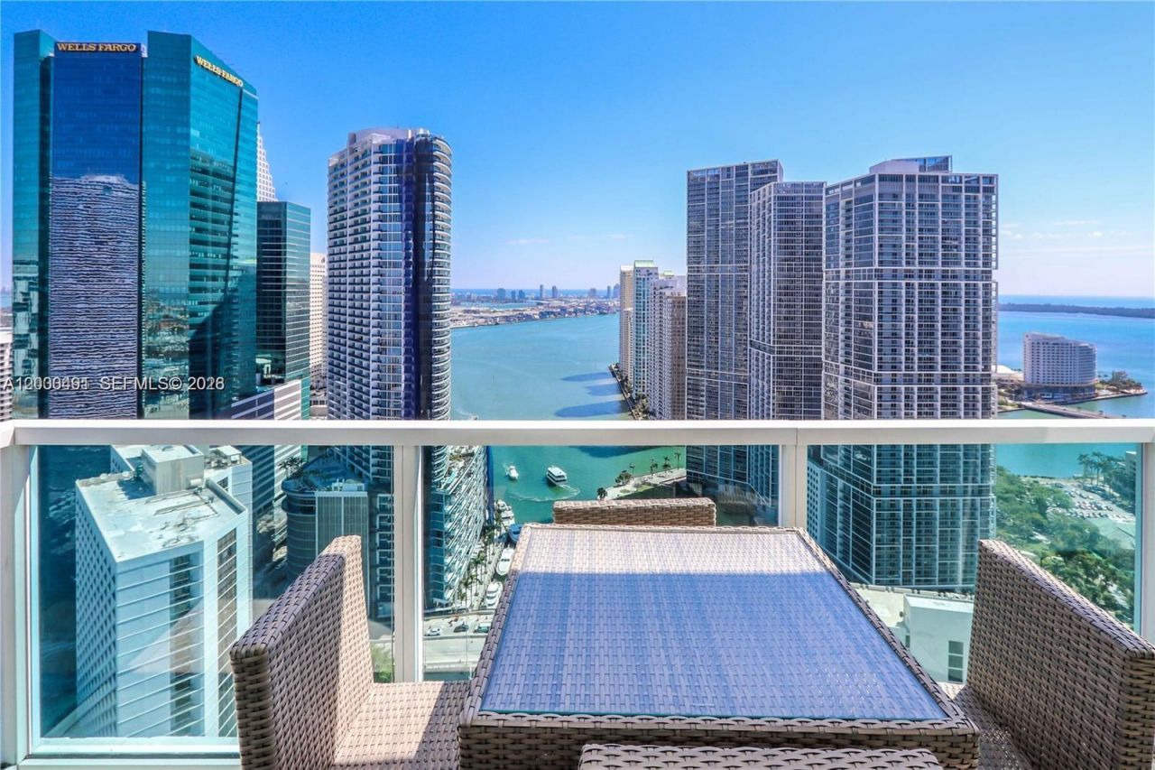 31 SE 5th St, Unit 4212, Miami, FL 33131 Photo