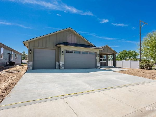 1195 W Recess, Kuna, ID 83634