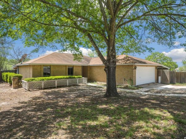 5017 Cherry Tree, Schertz, TX 78108