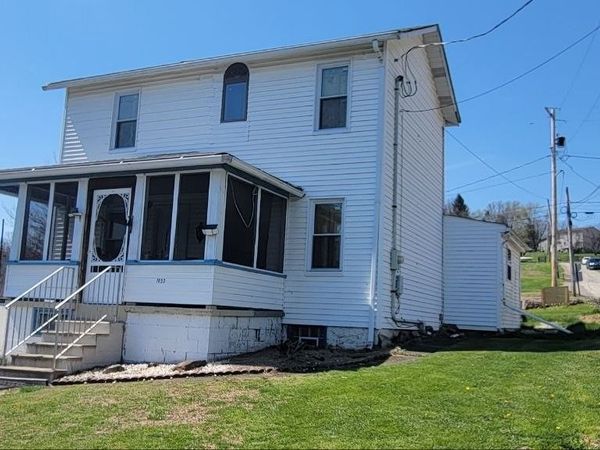 1653 Main St, Leechburg, PA 15656