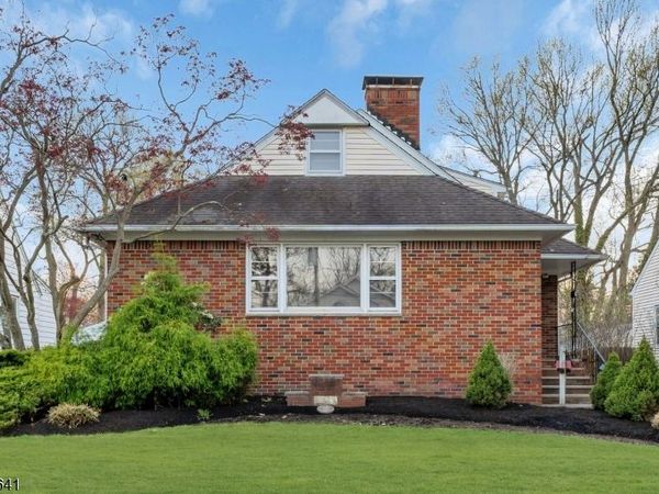 24 Hollywood Ave, Cranford, NJ 07016