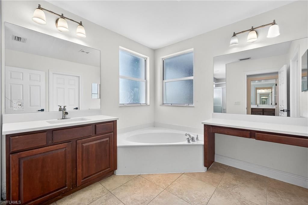 9734 Silvercreek Ct, Estero, FL 33928 Photo