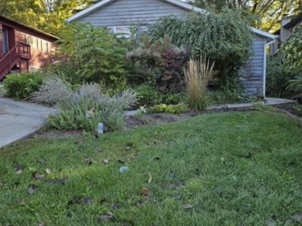 61 Highview Avenue , Fox Lake, IL 60020