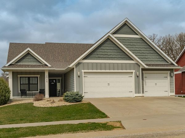 2745 Tee Time Road SE, Rochester, MN 55904