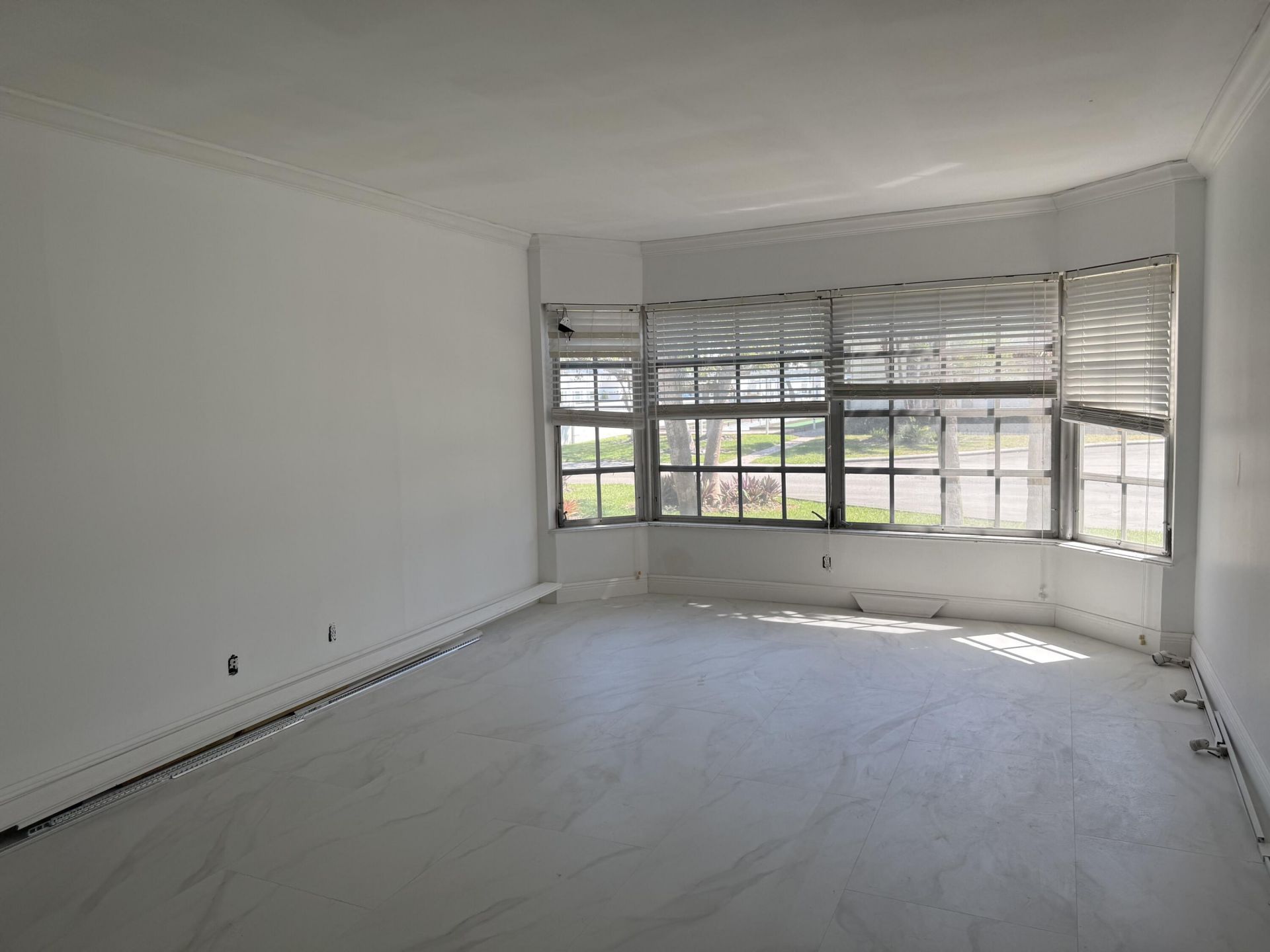 2161 NE 68 Street Ne, Unit 303, Fort Lauderdale, FL 33308 Photo