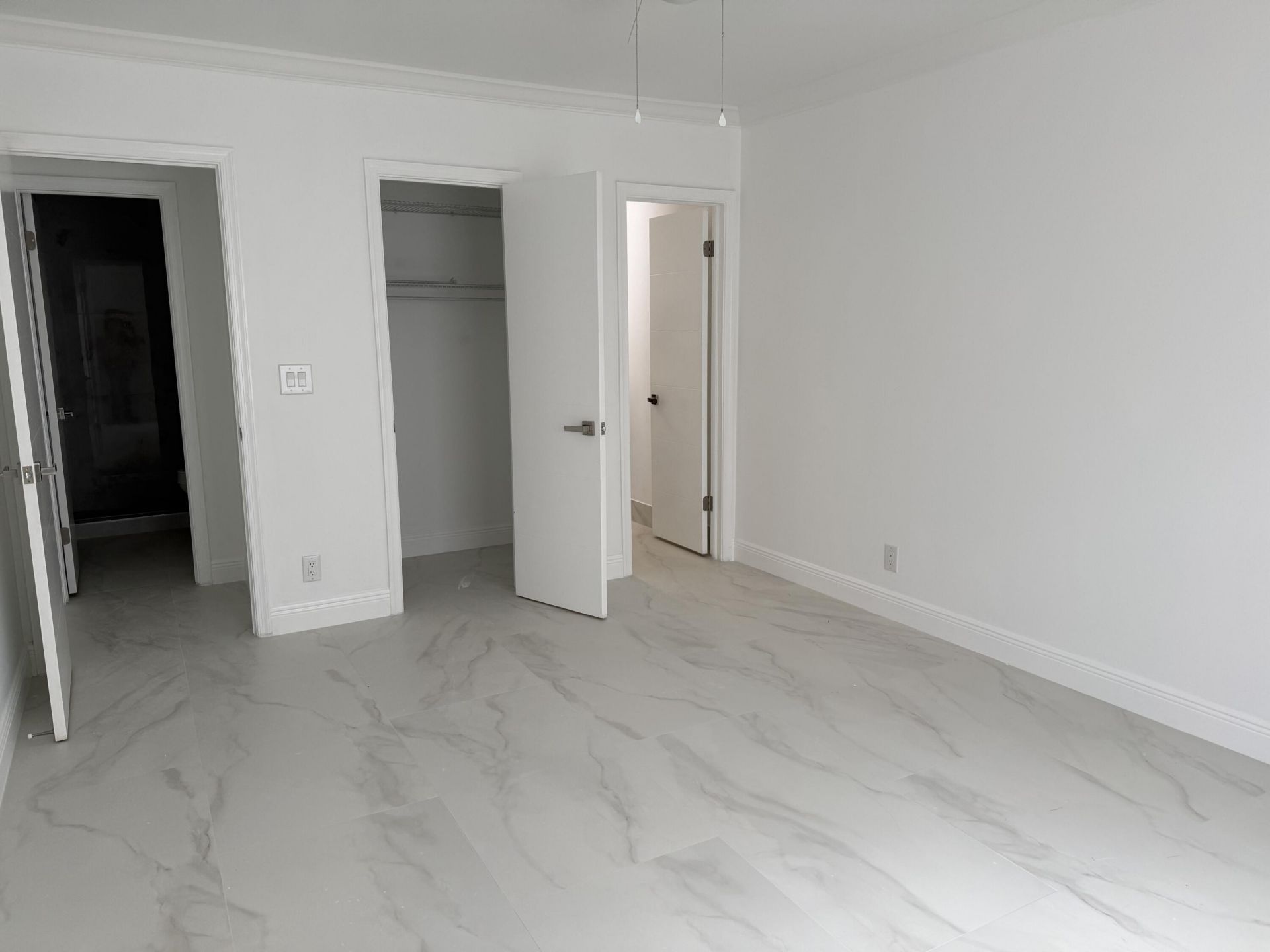 2161 NE 68 Street Ne, Unit 303, Fort Lauderdale, FL 33308 Photo