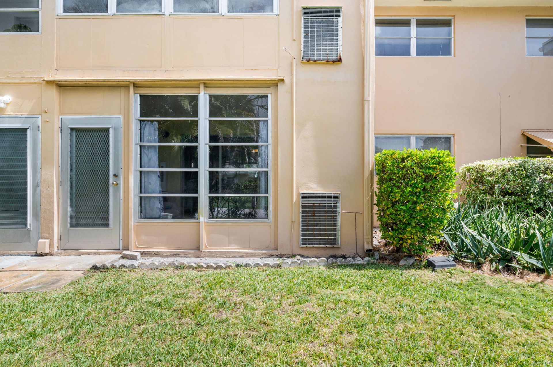 2102 NE 1st Way, Unit 103, Boynton Beach, FL 33435 Photo