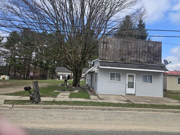 2582 E Michigan Street, Free Soil, MI 49411