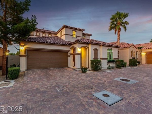 63 Via Di Mello, Henderson, NV 89011