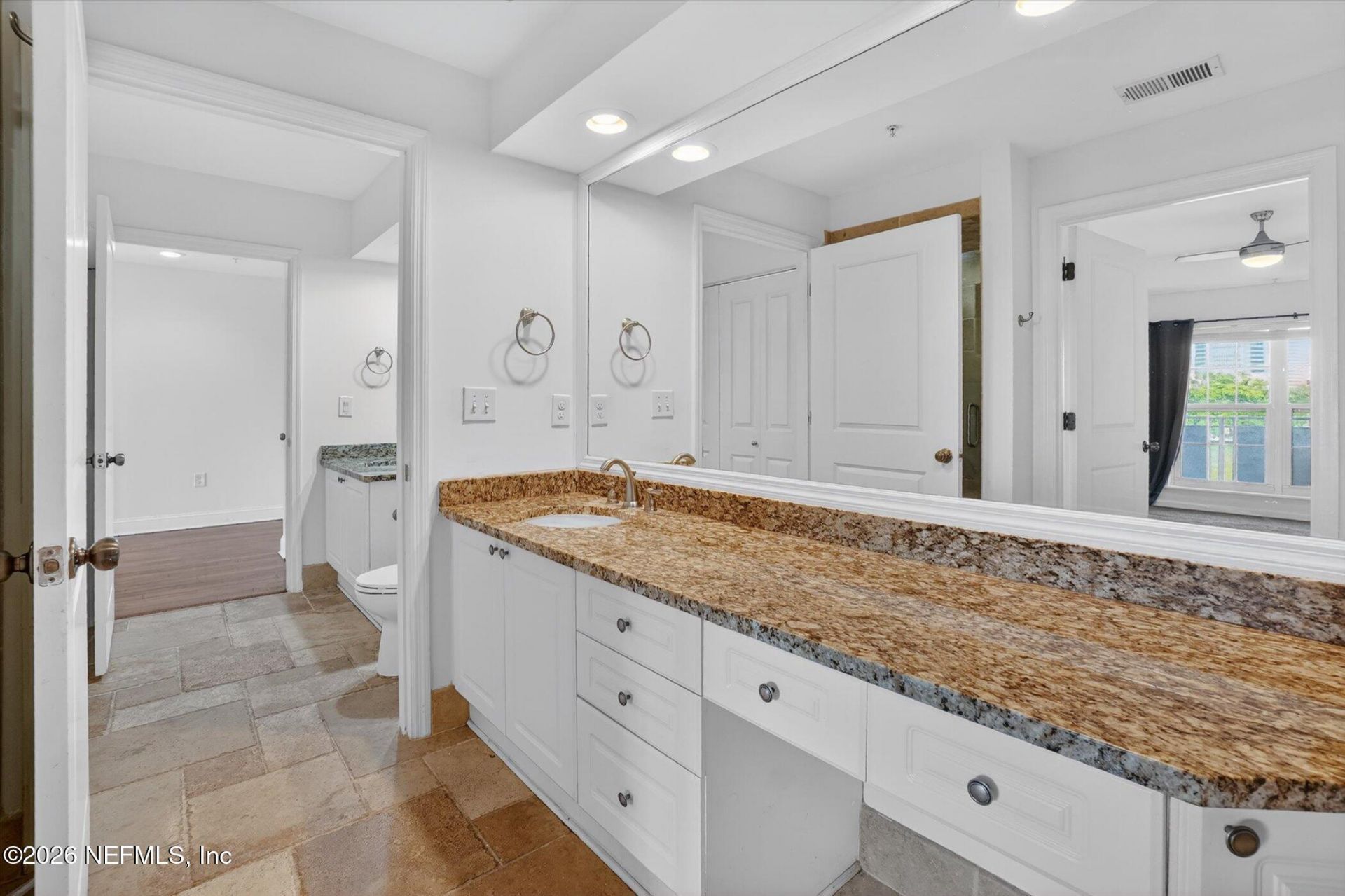 400 E Bay Street, Unit 101, Jacksonville, FL 32202 Photo