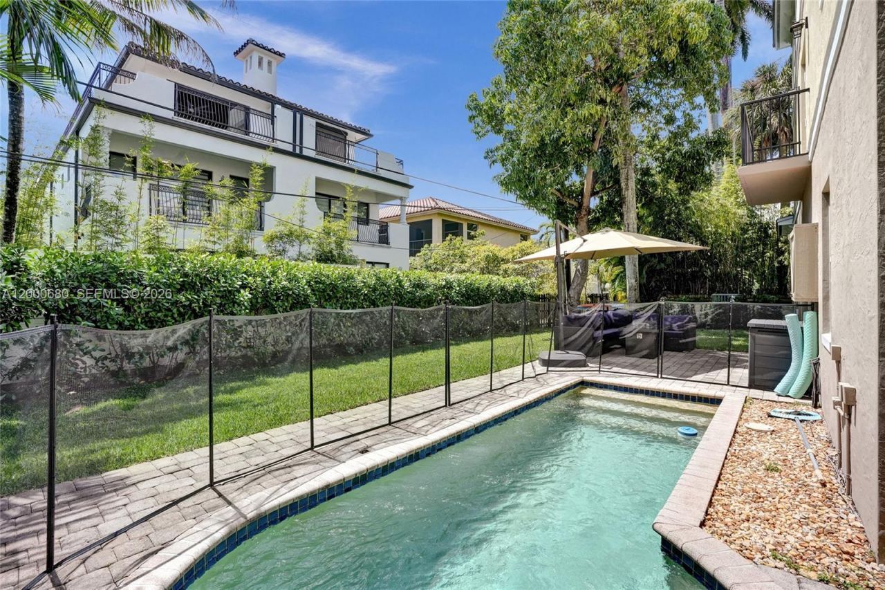 822 SW 10th Street, Fort Lauderdale, FL 33315 Photo