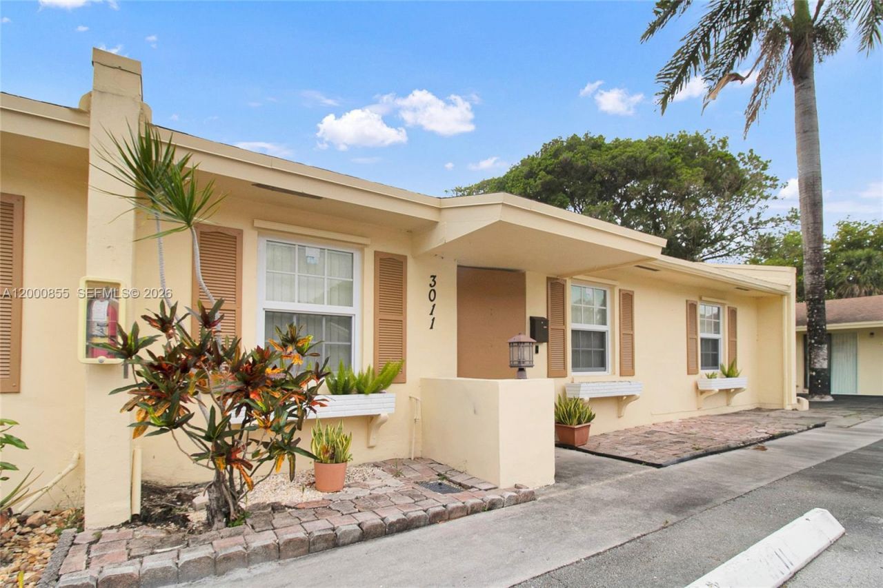 3011 NW 68th St, Unit 10F, Fort Lauderdale, FL 33309 Photo