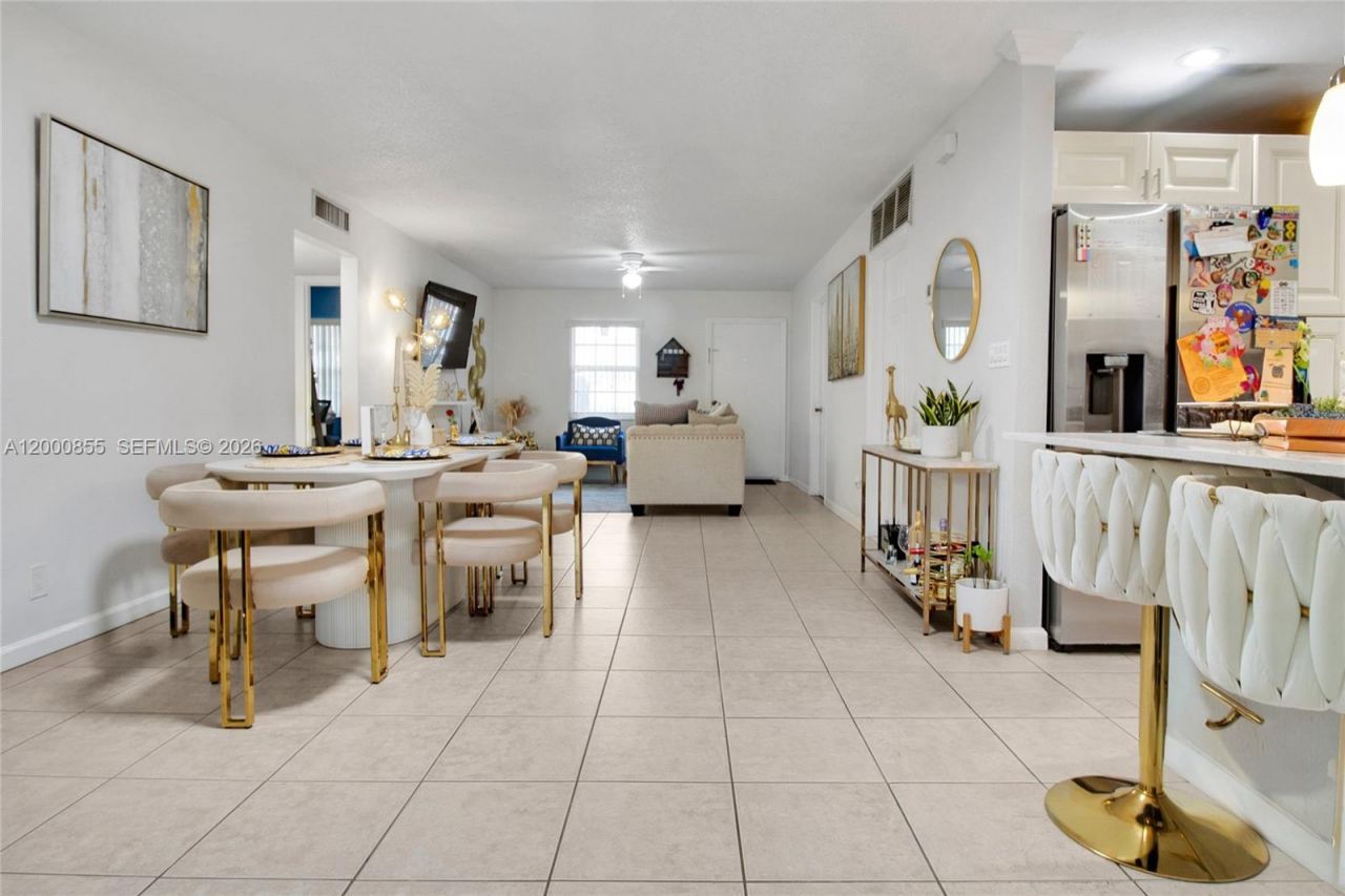 3011 NW 68th St, Unit 10F, Fort Lauderdale, FL 33309 Photo