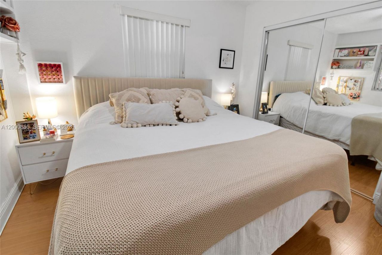 3011 NW 68th St, Unit 10F, Fort Lauderdale, FL 33309 Photo