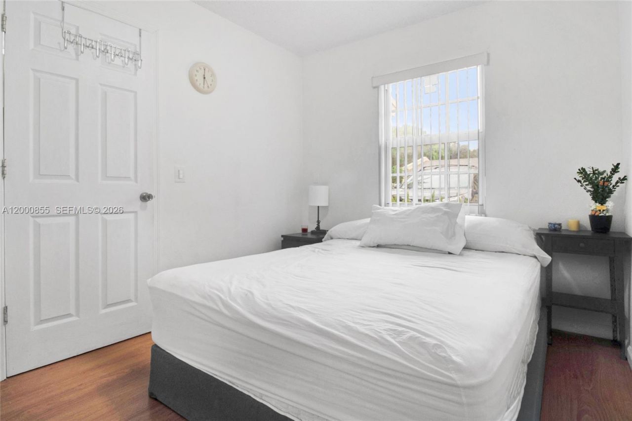 3011 NW 68th St, Unit 10F, Fort Lauderdale, FL 33309 Photo