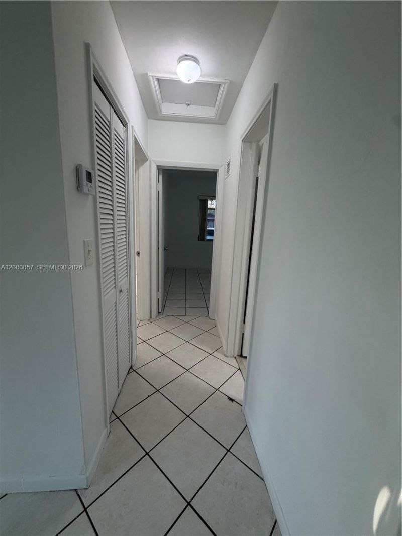 3828 SW 29th St, Unit 3828, Miami, FL 33134 Photo
