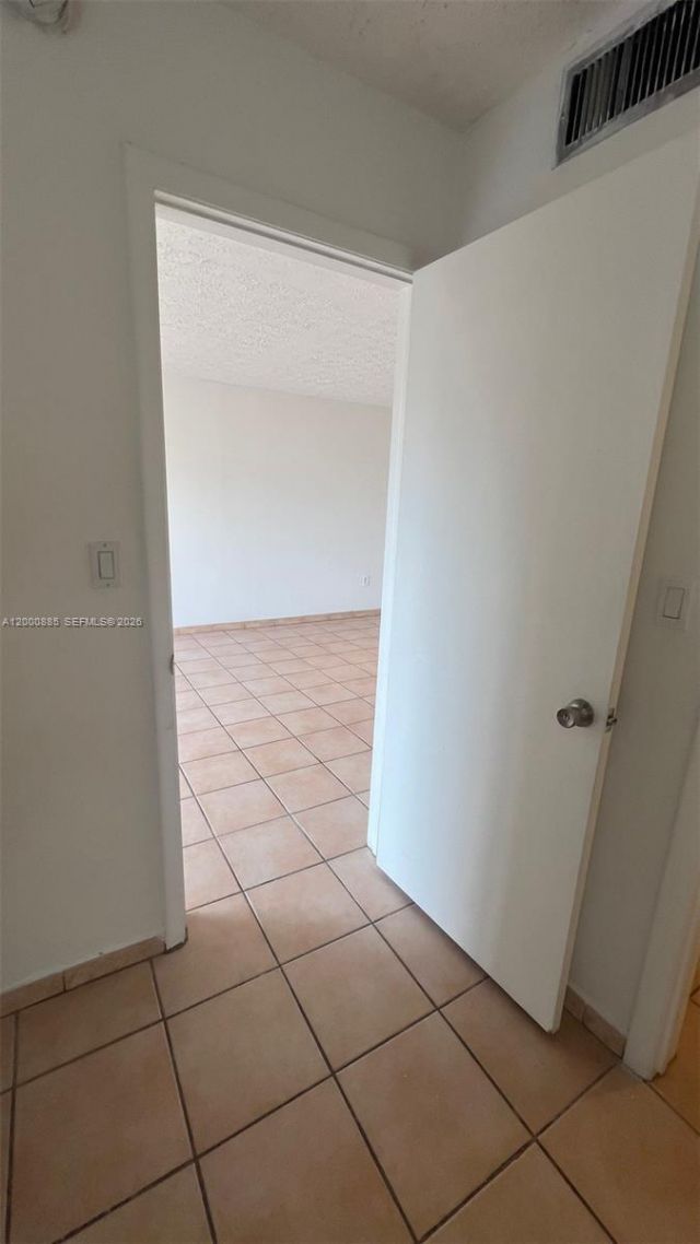 6070 W 18th Ave, Unit 323, Hialeah, FL 33012 Photo