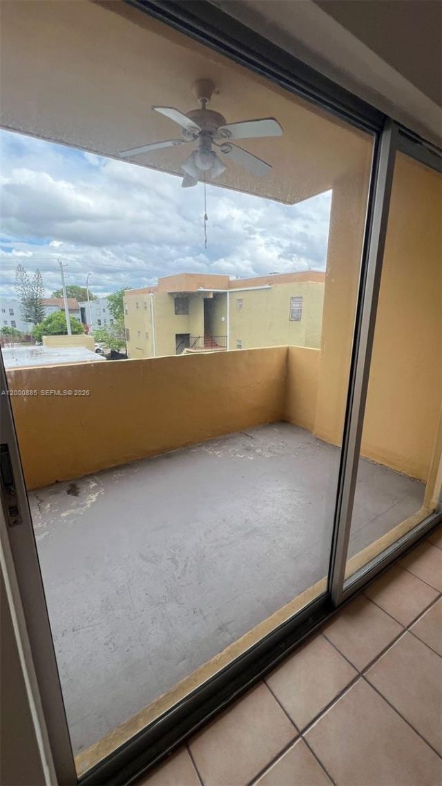 6070 W 18th Ave, Unit 323, Hialeah, FL 33012 Photo