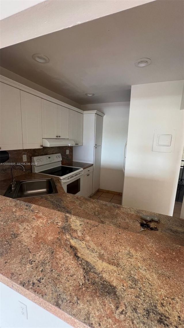 6070 W 18th Ave, Unit 323, Hialeah, FL 33012 Photo