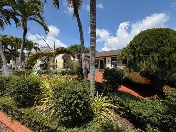 11335 SW 152nd Ter, Miami, FL 33157