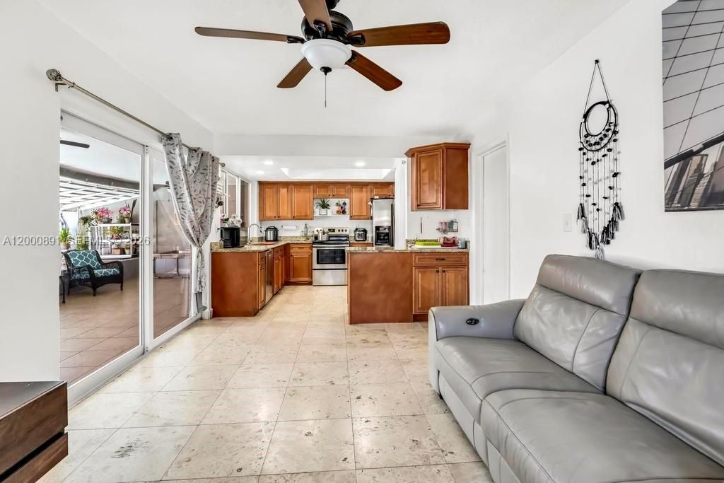 1301 N 74th Ter, Hollywood, FL 33024 Photo